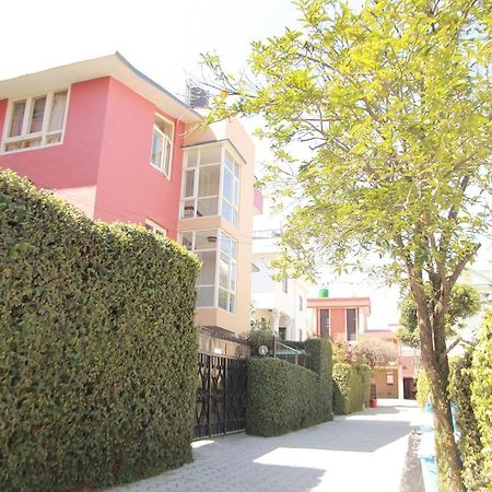 Ojas Wellness B&B Lalitpur Bagian luar foto